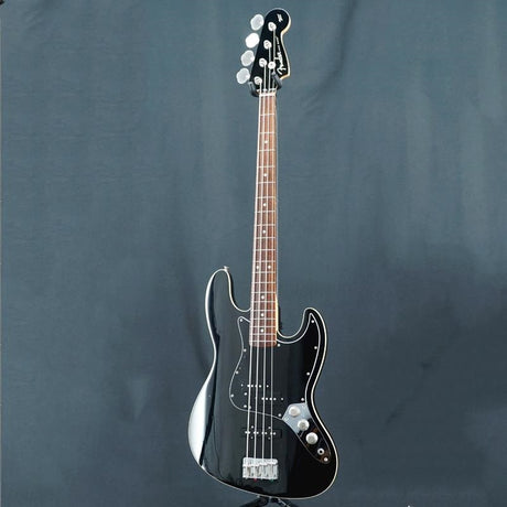 Used_AJB_Aerodyne_Jazz_Bass_(Black)_03