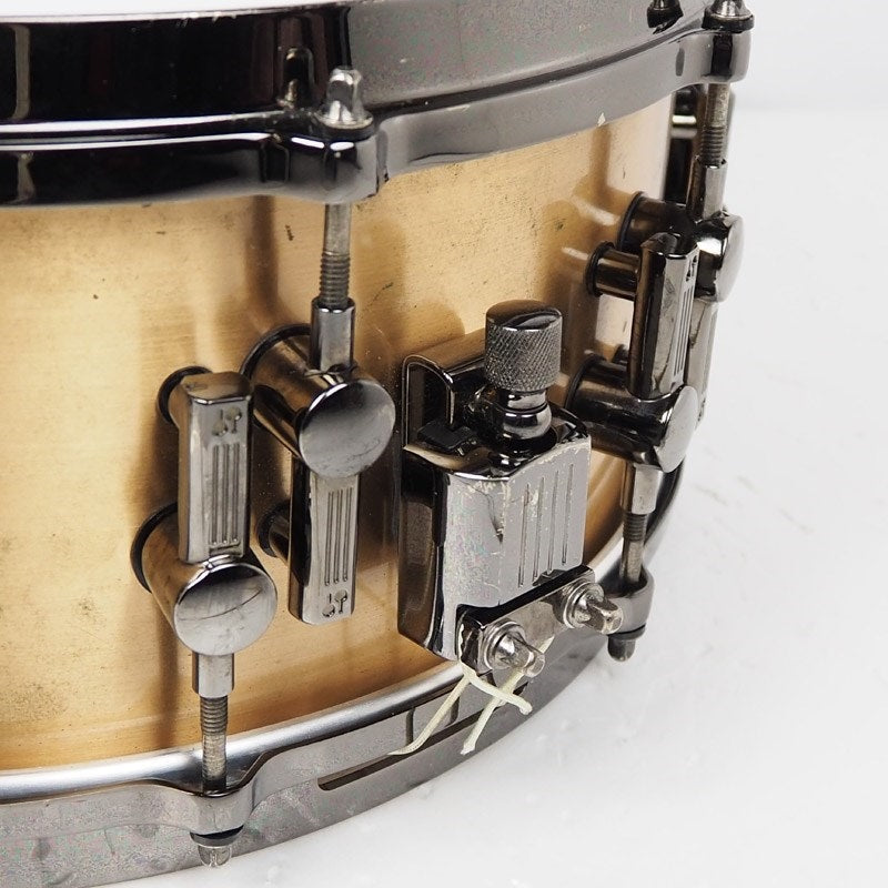 Used_AS-1406BRB_[Artist_Series_Snare_Drum___Bronze_14__x_6____Includes_dedicated_trunk_case]_06
