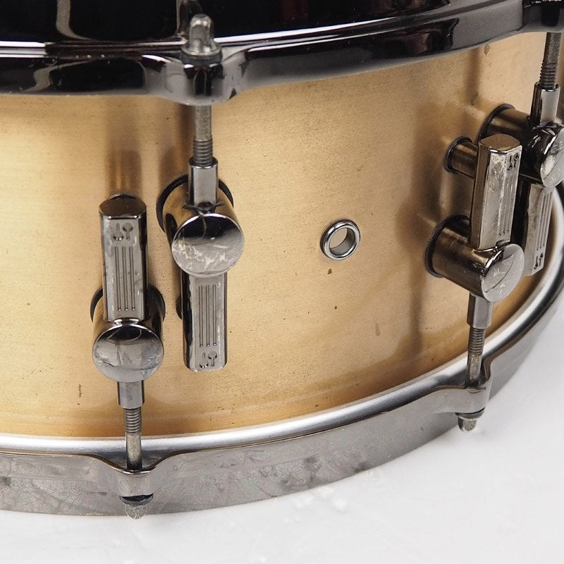 Used_AS-1406BRB_[Artist_Series_Snare_Drum___Bronze_14__x_6____Includes_dedicated_trunk_case]_08