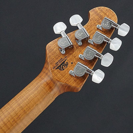 Used_AXIS_M_(ROSTED_AMBER_QUILT)_[SN_G97273]_Music_Man_08