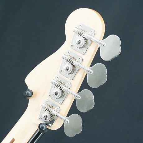 Used_Aerodyne_Jazz_Bass_(Car)_08