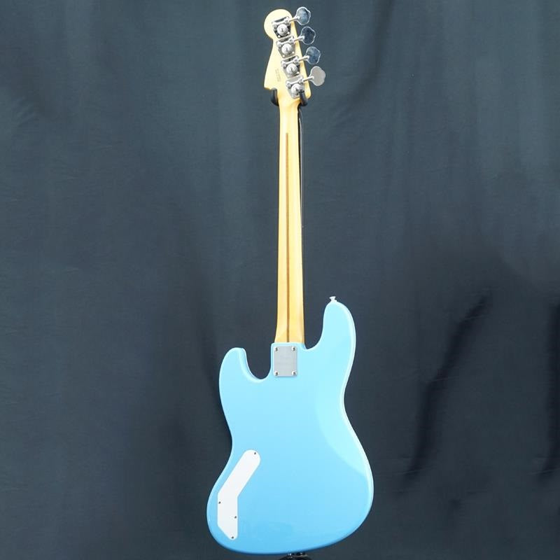 Used_Aerodyne_Special_Jazz_Bass_(California_Blue)_04