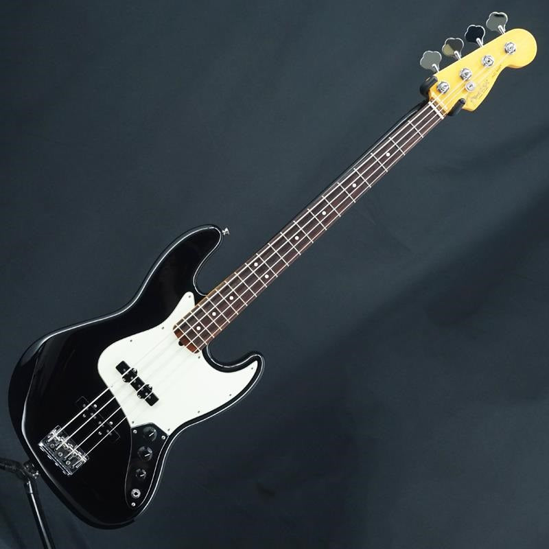 Used_American_Professional_II_Jazz_Bass_(Black_Rosewood)_03