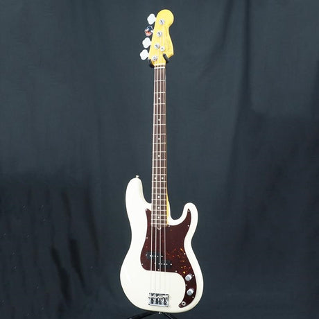 Used_American_Professional_II_Precision_Bass_(Olympic_White_Rosewood)_03