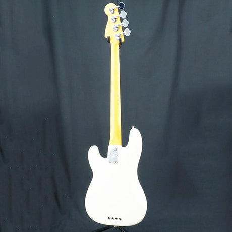 Used_American_Professional_II_Precision_Bass_(Olympic_White_Rosewood)_04