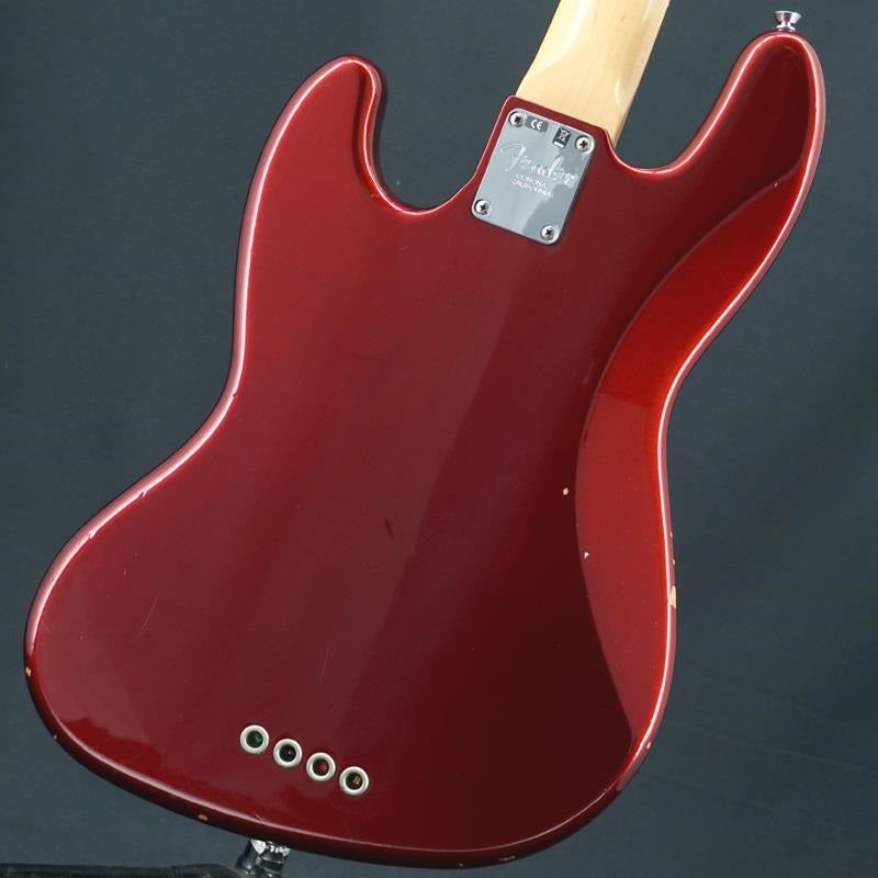 Used_American_Standard_Jazz_Bass_(Candy_Cola)_02