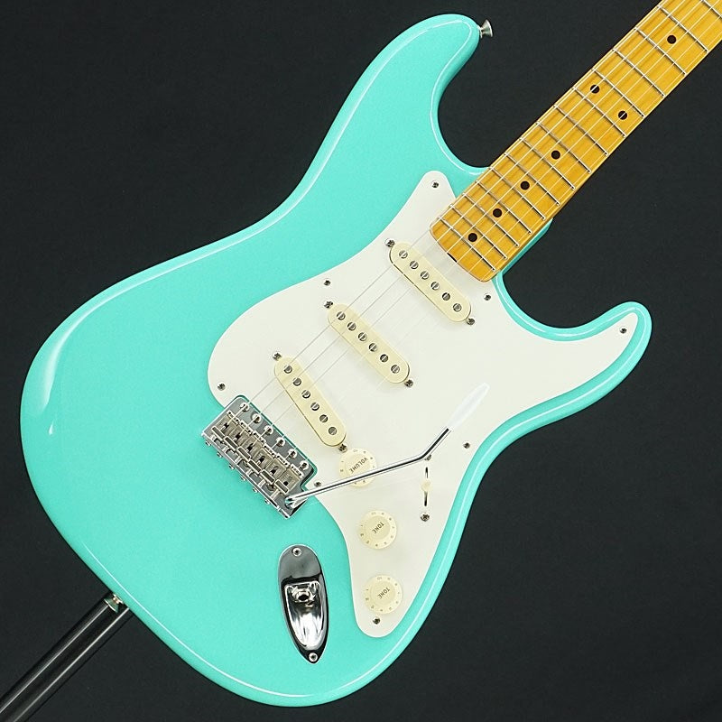 Used_American_Vintage_II_1957_Stratocaster_(Sea_Foam_Green)_[SN_V2205494]_01