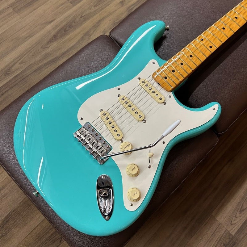 Used_American_Vintage_II_1957_Stratocaster_(Sea_Foam_Green)_[SN_V2205494]_09