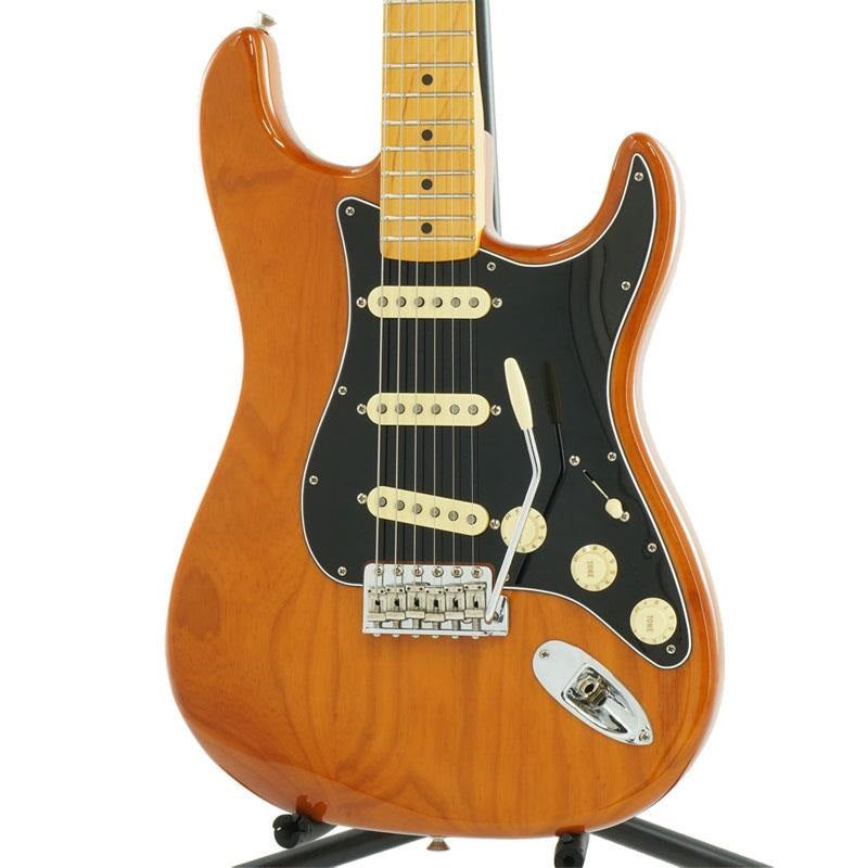 Used_American_Vintage_II_1973_Stratocaster_(Mocha_Maple)_[SN__V12822]_01