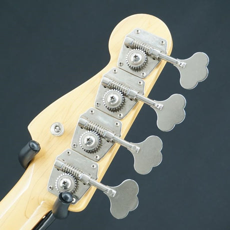 Used_American_Vintage_'63_Precision_Bass_(Olympic_White)_08