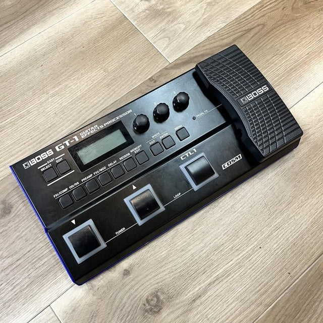 Used_BOSS_GT-1_multi-effects_pedal_[Serial_Number_H6S7640]_with_box_and_instruction_manual_01