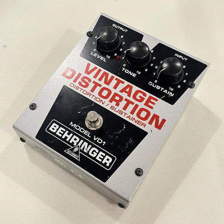 Used_Behringer_VD-1_Vintage_Distortion_Pedal_Sustainer_01