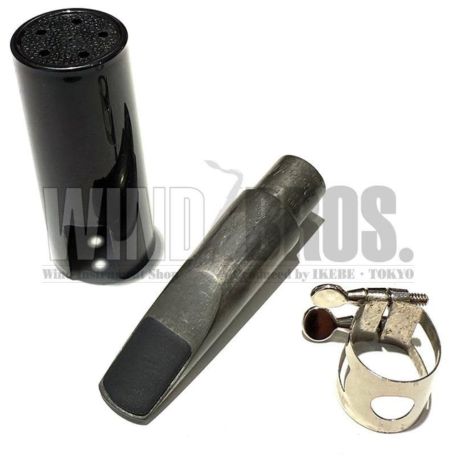Used_Bobby_Dukoff_Metal_Alto_Saxophone_Mouthpiece，_Miami，_Florida，_D7_01