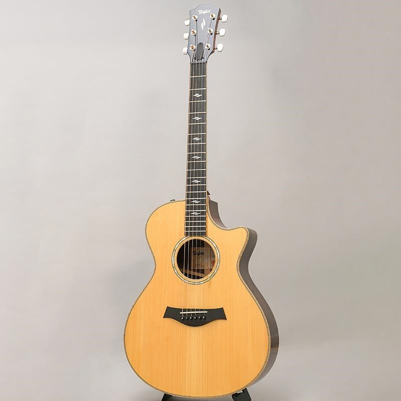 Used_CTM_GCce_Adirondack_Spruce___Indian_Rosewood_Taylor_03