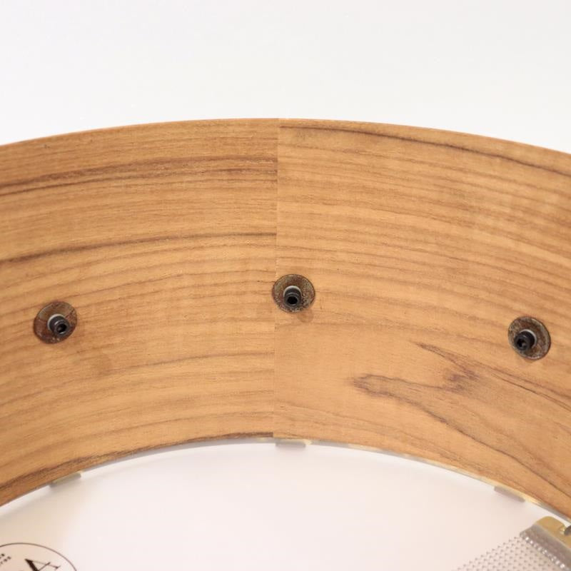 Used_Chandler_Blue_Club_14__x_6_5__with_Brass_Hoops_09