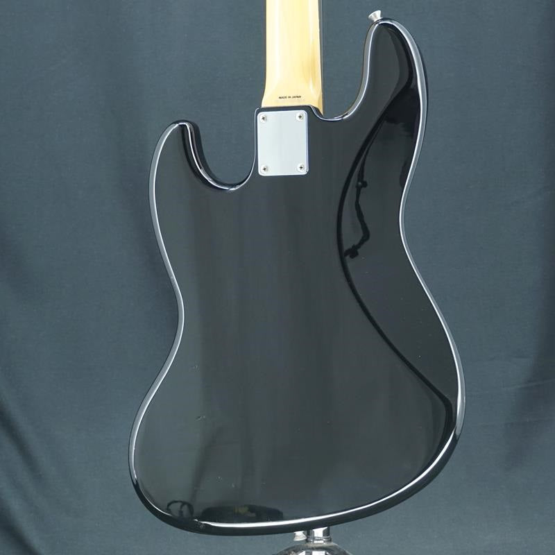 Used_Classic_60s_Jazz_Bass_(Black)_02