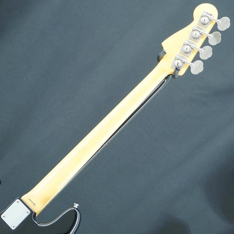 Used_Classic_60s_Jazz_Bass_(Black)_06