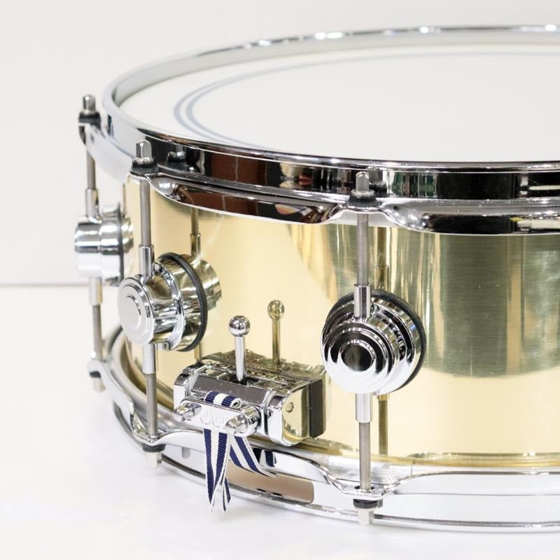 Used_Collector's_Series_Polished_Brass_Snare_Drum，_14__x_5_5_，_DRVN5514SPC_(Includes_Semi-Hard_Case)_05