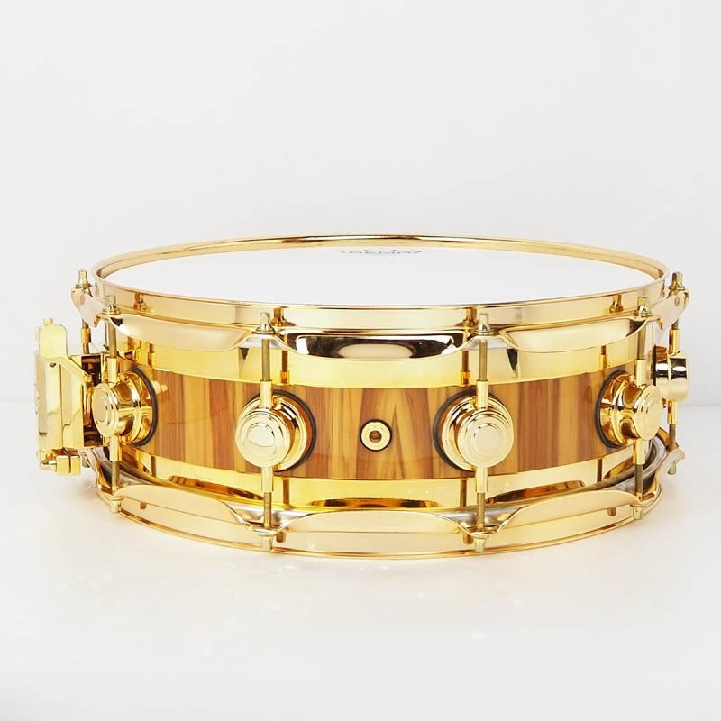Used_Collectors_Specialty_EDGE_14x5_Snare_[Exotic_African_Chechen，_Gold_Hardware，_SKB_Hard_Case_Included]_02