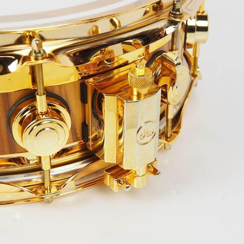 Used_Collectors_Specialty_EDGE_14x5_Snare_[Exotic_African_Chechen，_Gold_Hardware，_SKB_Hard_Case_Included]_06