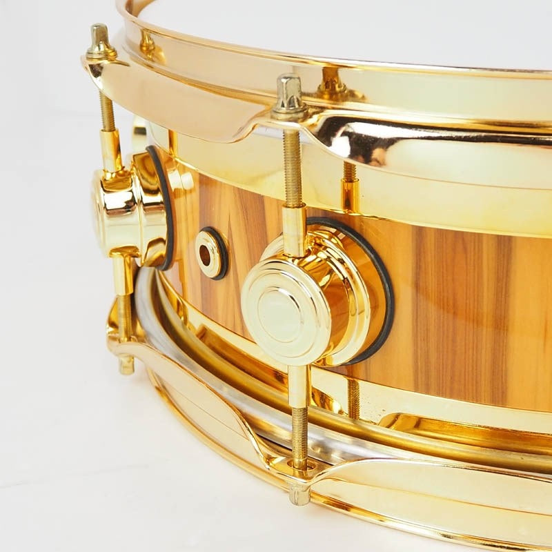Used_Collectors_Specialty_EDGE_14x5_Snare_[Exotic_African_Chechen，_Gold_Hardware，_SKB_Hard_Case_Included]_08