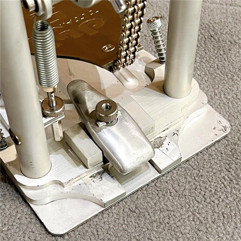 Used_DW9000T_[Limited_Edition_Titanium_Single_Bass_Drum_Pedal_No__431_500]_04