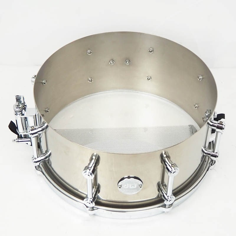 Used_DW_Dunnett_Limited_Edition_Titanium_Snare_Drum_14x6_5_[No_33_75]_08