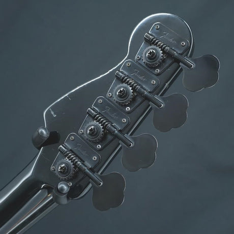 Used_Duff_McKagan_Precision_Bass_(Pearl_White)_08