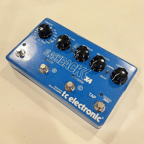 Used_FLASHBACK_II_X4_Delay_Looper_01