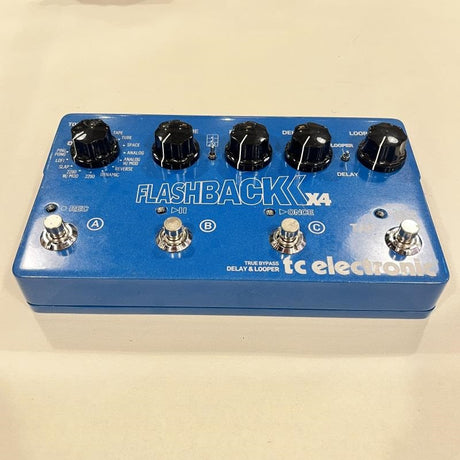 Used_FLASHBACK_II_X4_Delay_Looper_02