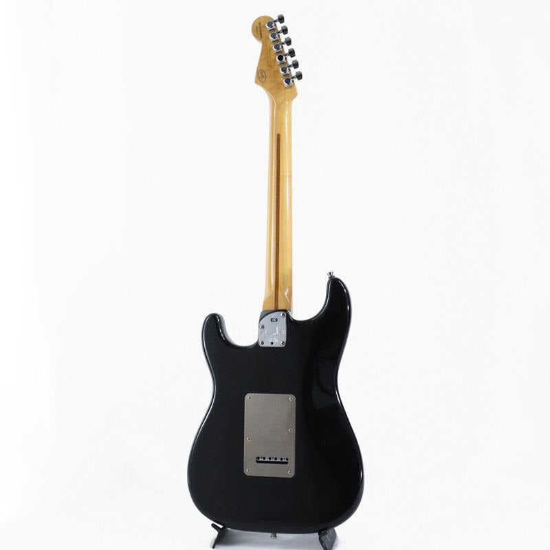 Used_FSR_American_Deluxe_Stratocaster_in_Black_Pearl_(Black_Pearl)_[SN_DZ2036956]_by_Fender_03
