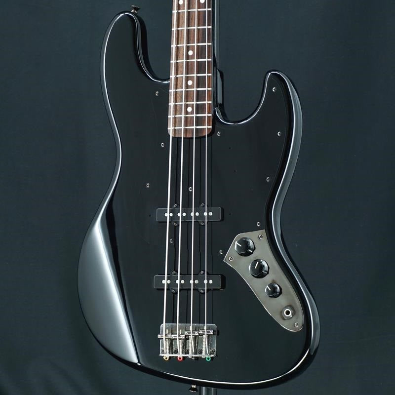 Used_FSR_Traditional_60s_Jazz_Bass_(All_Black)_01