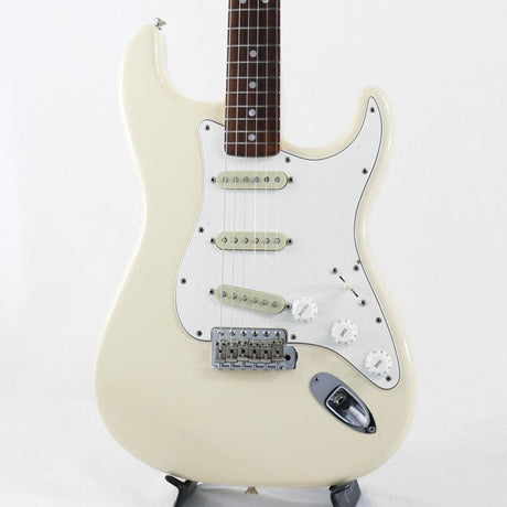 Used_Fender_Albert_Hammond_Jr__Signature_Stratocaster_(Olympic_White)_[SN_MX18111072]_01