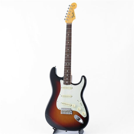 Used_Fender_American_Original_60s_Stratocaster_(3-Color_Sunburst)_[SN_V2201660]_02