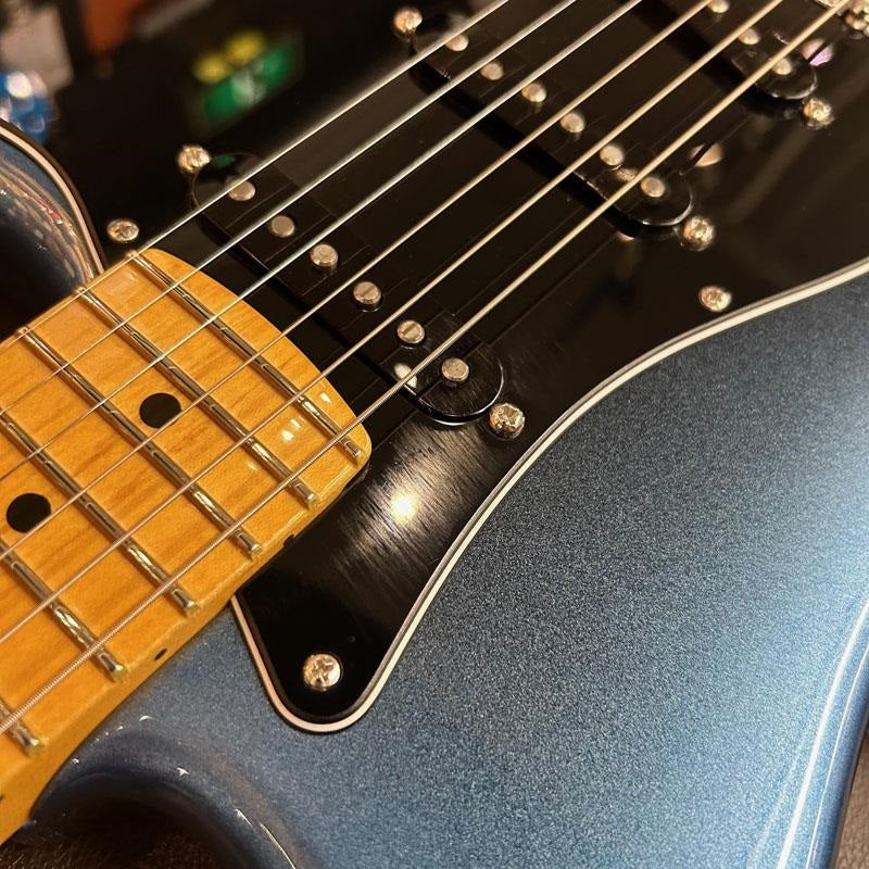 Used_Fender_American_Professional_II_Stratocaster_(Dark_Night_Maple)_[SN_US22098719]_09