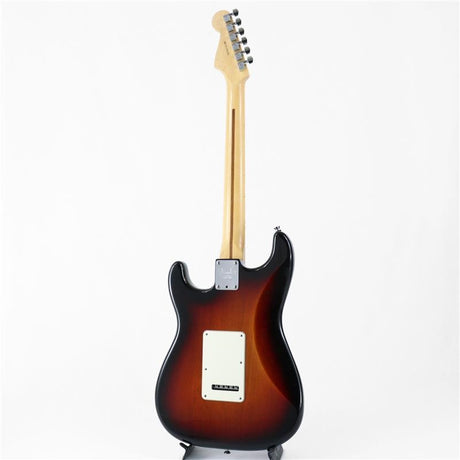 Used_Fender_American_Standard_Stratocaster_(3-Color_Sunburst)_[SN_US11293192]_03