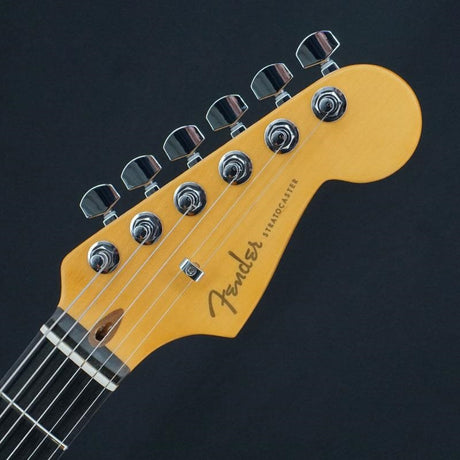 Used_Fender_American_Ultra_II_Stratocaster_HSS_(Ultraburst_Ebony)_[SN_US240013376]_07