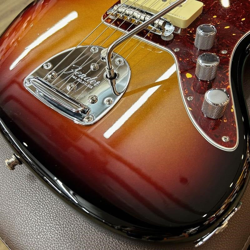 Used_Fender_American_Ultra_Jazzmaster_(Ultraburst_Rosewood)_[SN_US22034986]_10