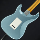 Used_Fender_American_Ultra_Luxe_Vintage_'60s_Stratocaster_(Ice_Blue_Metallic_Rosewood)_[SN_US25016203]_02