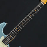 Used_Fender_American_Ultra_Luxe_Vintage_'60s_Stratocaster_(Ice_Blue_Metallic_Rosewood)_[SN_US25016203]_05