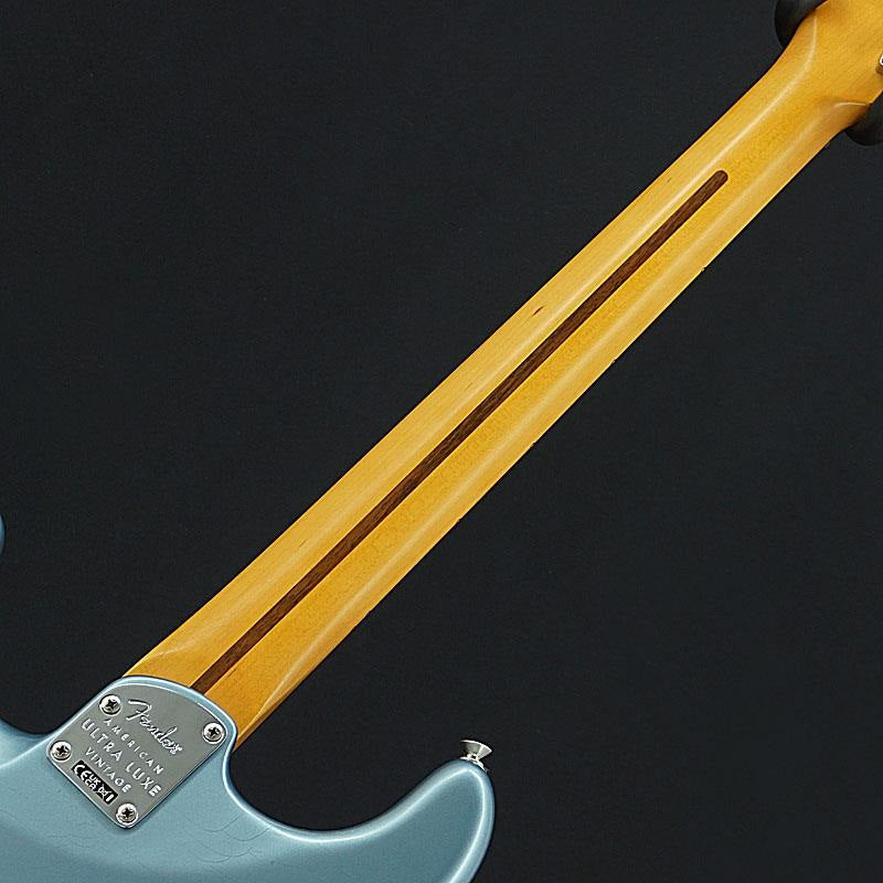 Used_Fender_American_Ultra_Luxe_Vintage_'60s_Stratocaster_(Ice_Blue_Metallic_Rosewood)_[SN_US25016203]_06