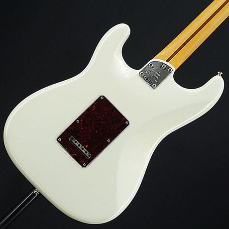 Used_Fender_American_Ultra_Stratocaster_HSS_(Arctic_Pearl_Maple)_[SN_US210081321]_02