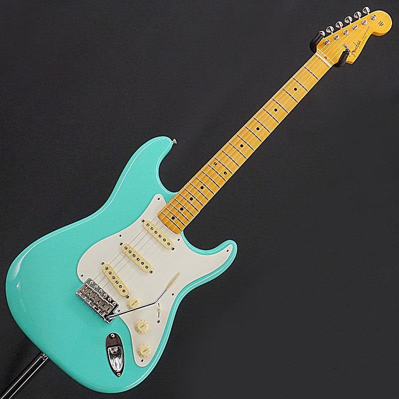 Used_Fender_American_Vintage_II_1957_Stratocaster_(Sea_Foam_Green)_[SN_V2432400]_03