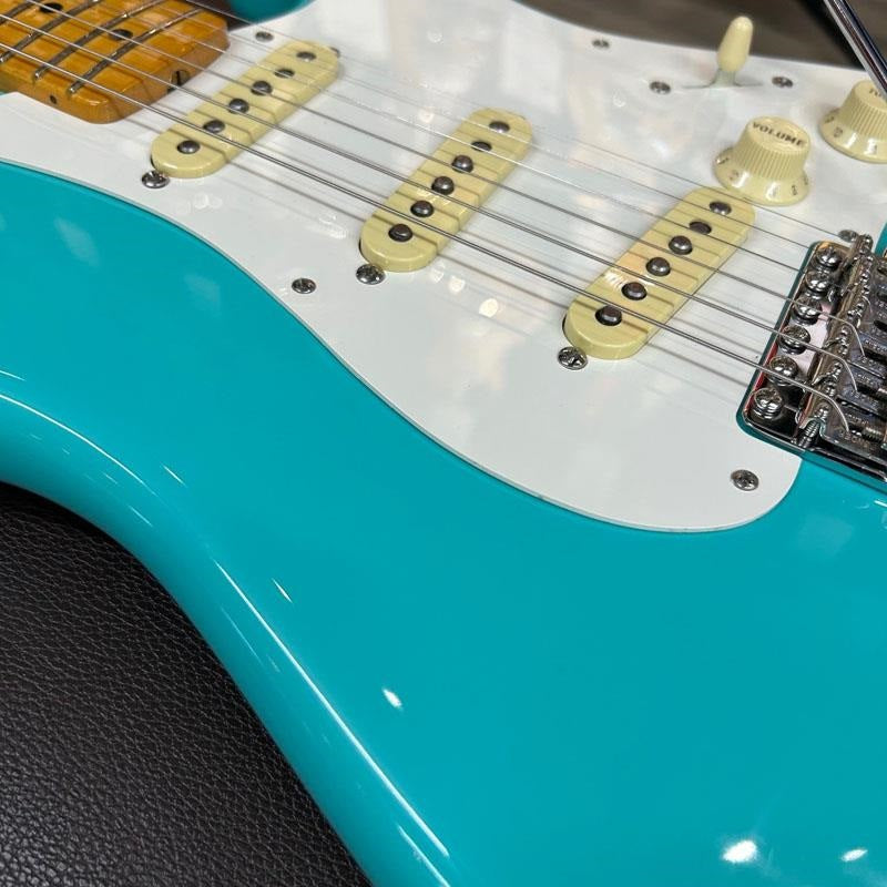 Used_Fender_American_Vintage_II_1957_Stratocaster_(Sea_Foam_Green)_[SN_V2432400]_10