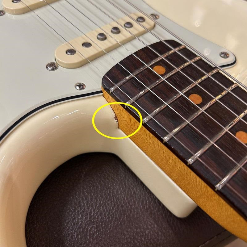 Used_Fender_American_Vintage_II_1961_Stratocaster_(Olympic_White)_[SN_V2442627]_10