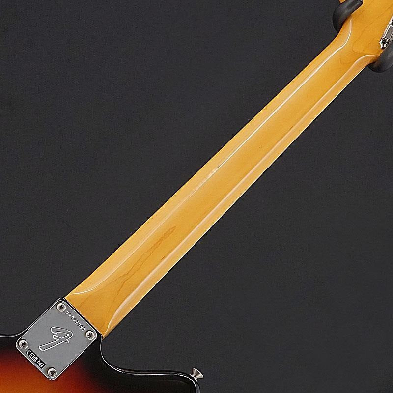 Used_Fender_American_Vintage_II_1966_Jazzmaster_(3-Color_Sunburst)_[SN_V2327997]_06