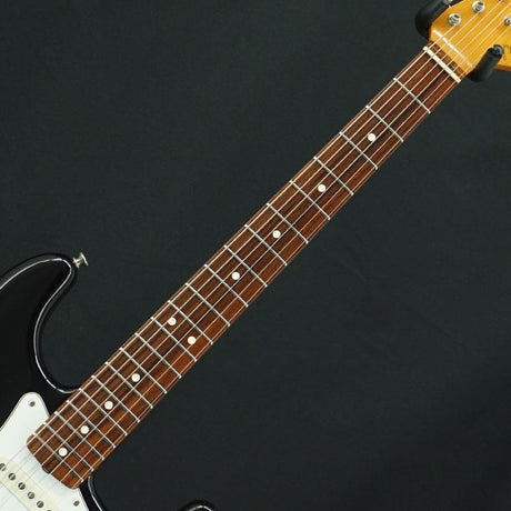 Used_Fender_American_Vintage_'62_Stratocaster_(Black)_[SN_V082094]_05