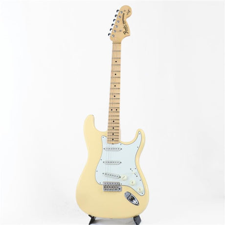 Used_Fender_Artist_Collection_Yngwie_Malmsteen_Signature_Stratocaster_(Vintage_White_Scalloped_Maple)_[SN_R126090]_02
