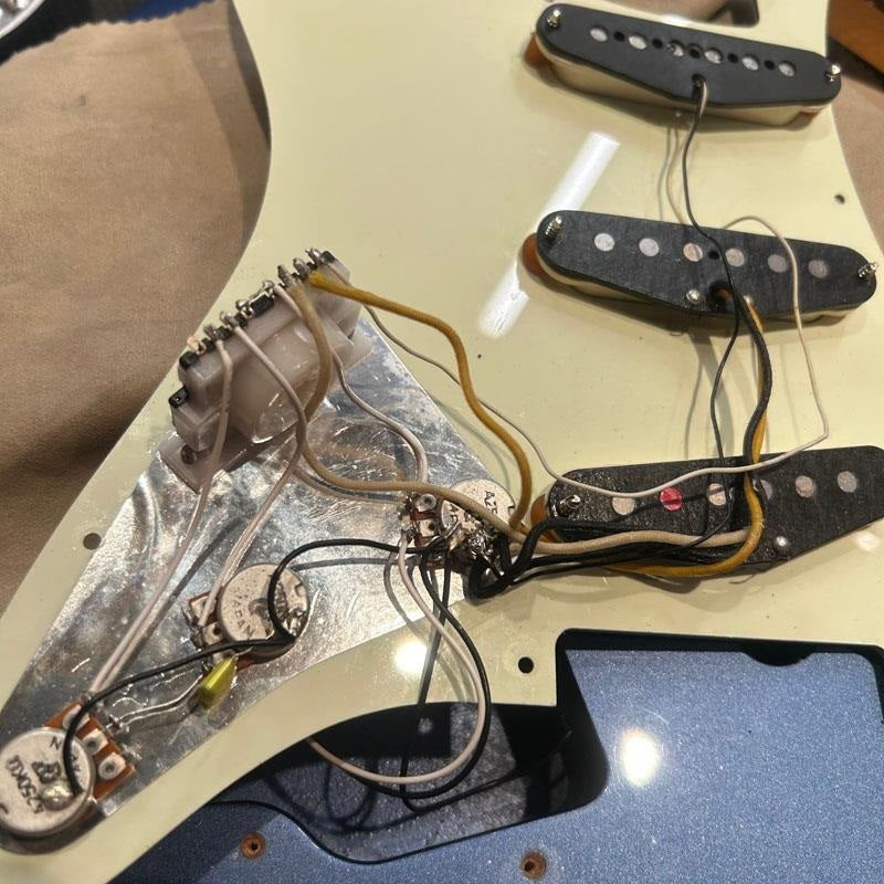 Used_Fender_Classic_60s_Strat_Texas_Special_(Old_Lake_Placid_Blue)_[SN_JD15017183]_11