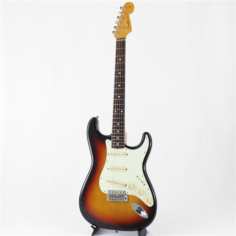 Used_Fender_Classic_60s_Strat_(3-Color_Sunburst)_[SN_JD16002297]_02
